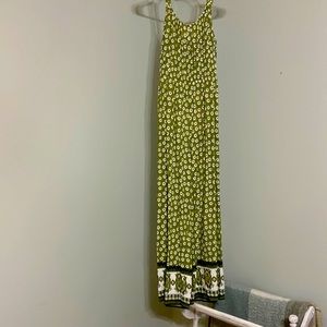 Selling because it is now to short for my 5’11 self will fit a max of 5’9.